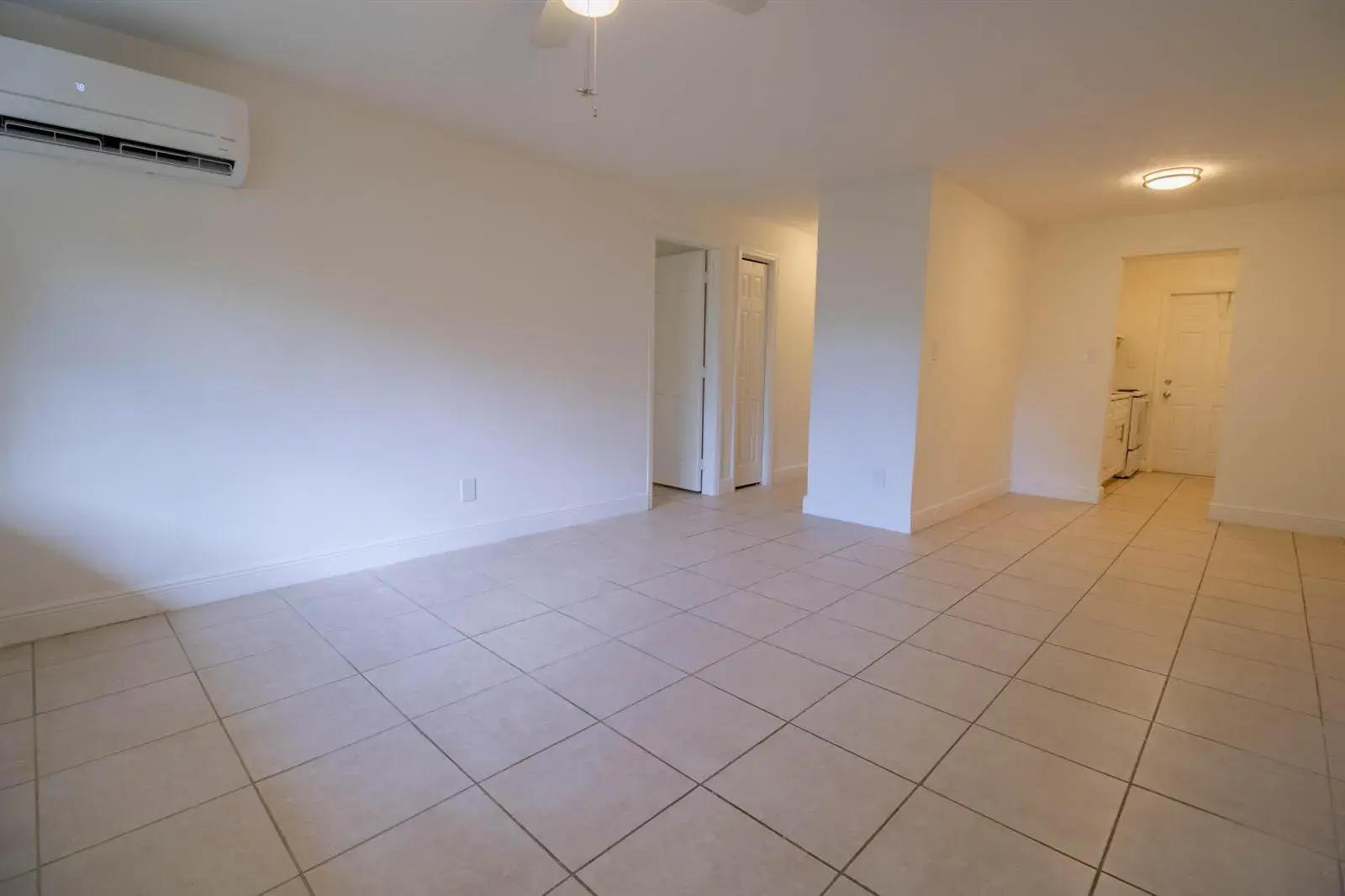 1 bedroom 1 bath Residential Lease for rent at 1831 PARK Lane # 3, Fort Lauderdale FL 33315