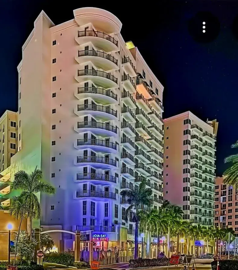 1 bedroom 1 bath Residential Lease for rent at 1830 Radius Drive # 825, Hollywood FL 33020