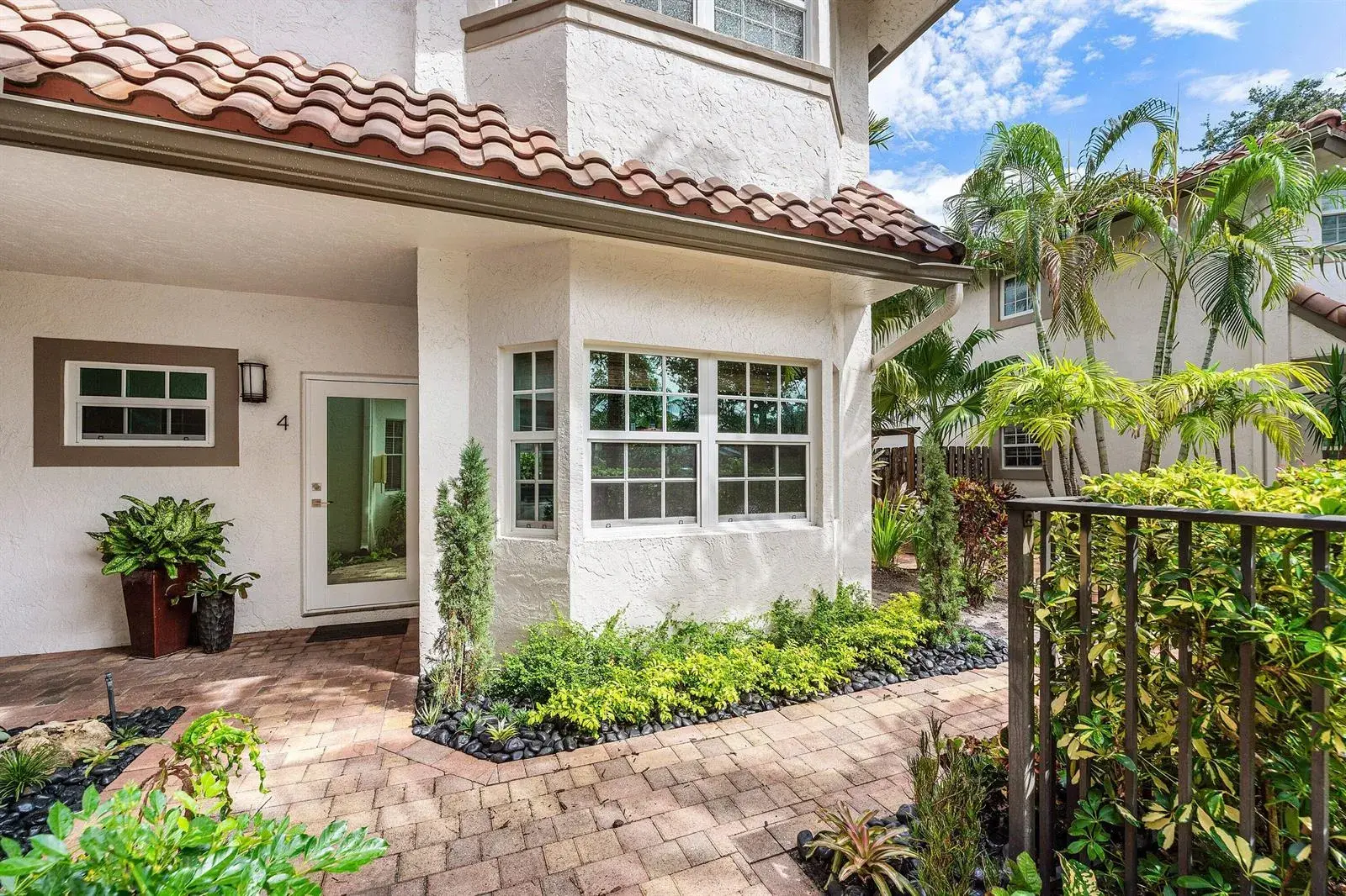 3 bedroom 2 bath Residential Lease for rent at 620 NE 9TH Avenue # 4, Fort Lauderdale FL 33304
