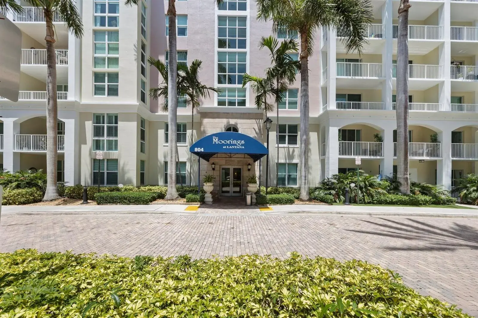 2 bedroom 2 bath Residential for sale at 804 E WINDWARD Way # 621, Lantana FL 33462