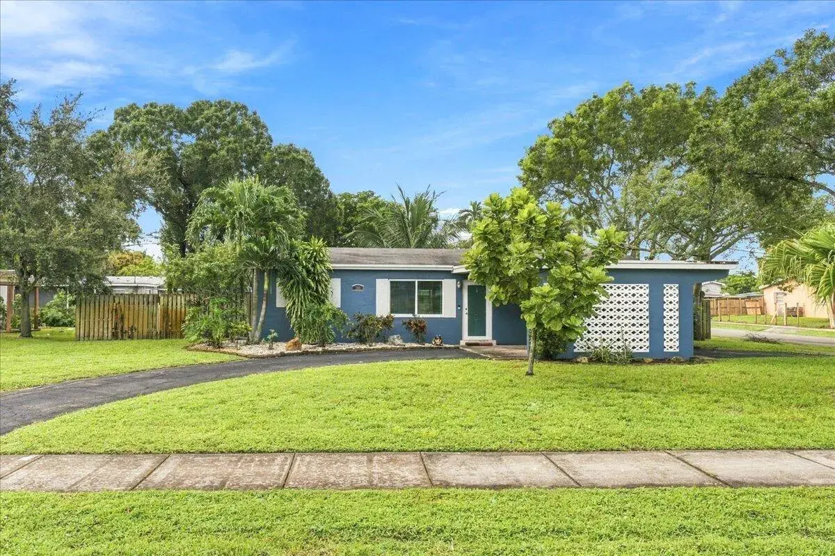 3 bedroom 2 bath Residential for sale at 3366 SW 16TH Court, Fort Lauderdale FL 33312
