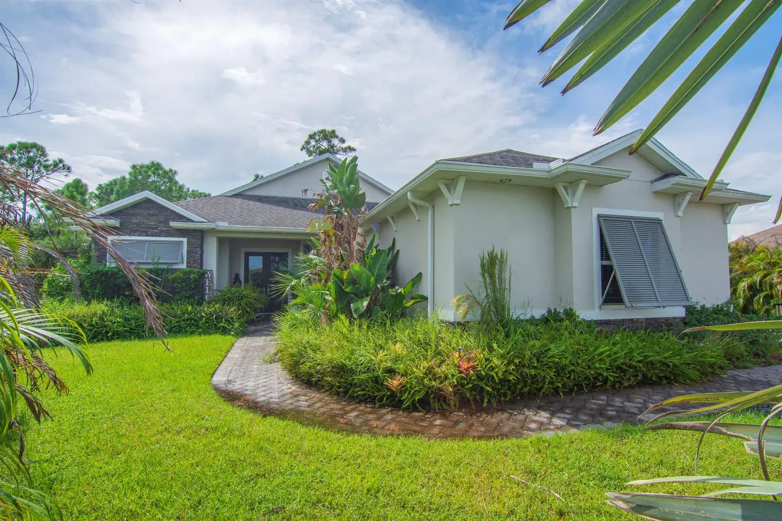 4 bedroom 3 bath Residential for sale at 5963 SEQUOIA Circle, Vero Beach FL 32967