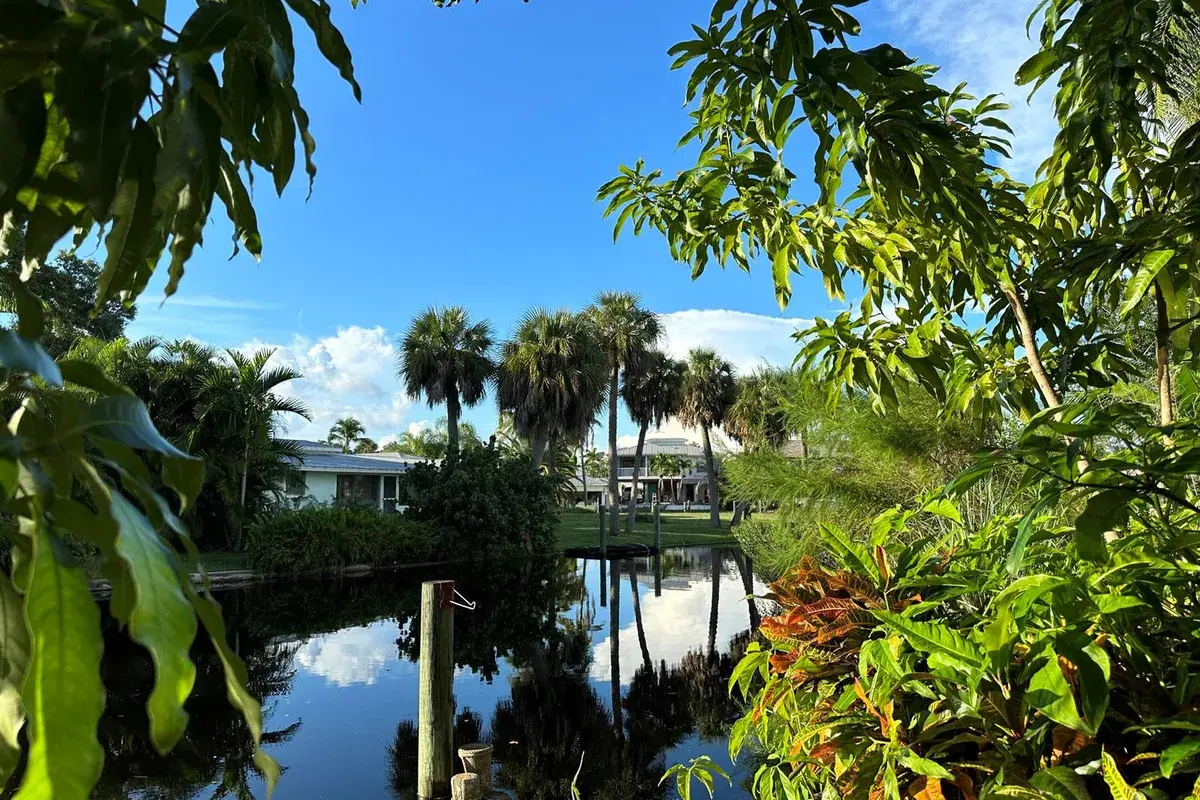 84 E North Shore Avenue, FL 33917