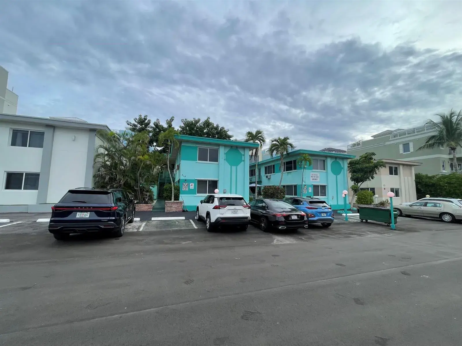 1 bedroom 1 bath Residential Lease for rent at 314 Elm Street # 3, Hollywood FL 33019