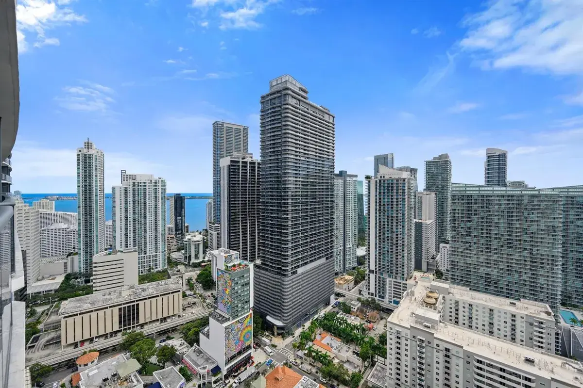 55 SW 9th Street # 3705, Miami FL 33130
