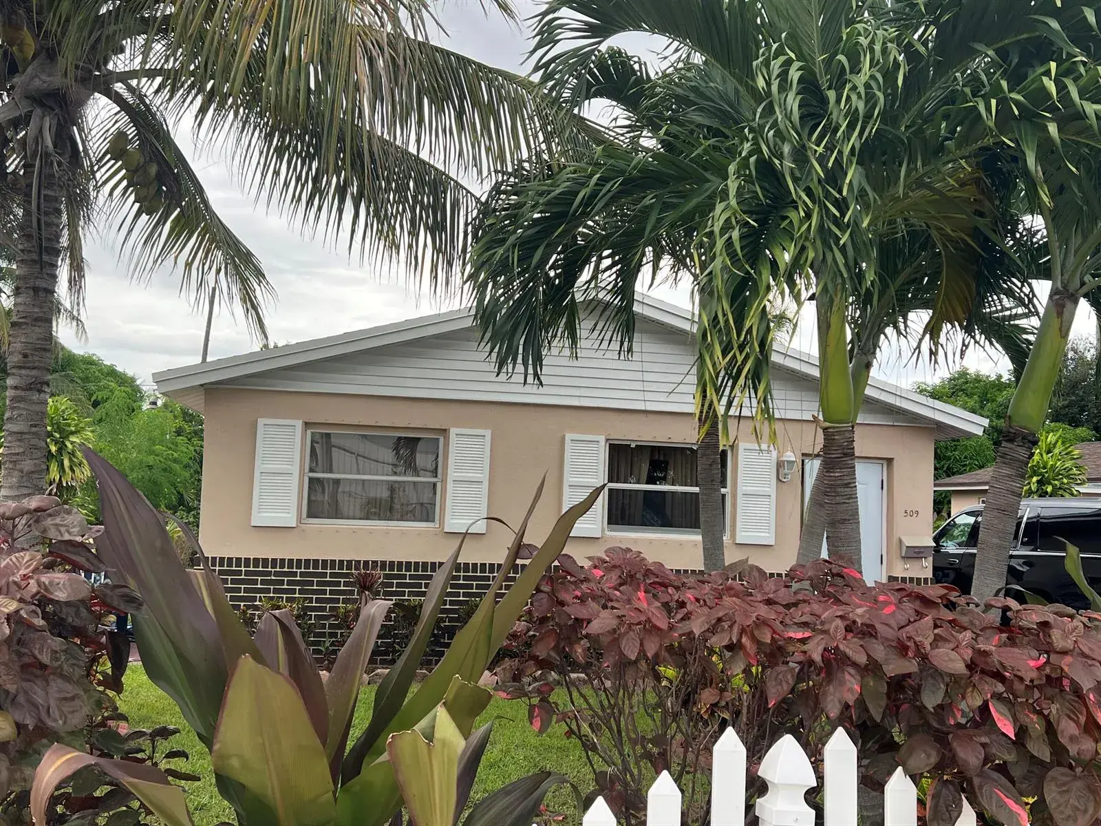 3 bedroom 2 bath Residential for sale at 509 SW 10TH Street, Delray Beach FL 33444