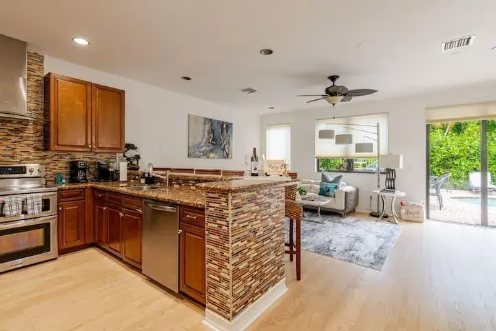 540 NE 17th Avenue, Fort Lauderdale FL 33301