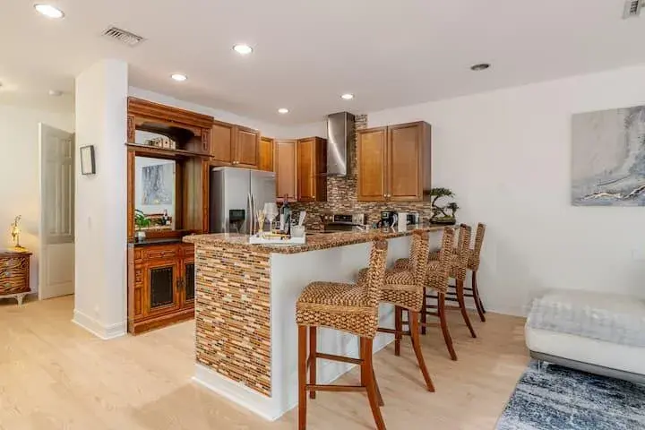 540 NE 17th Avenue, Fort Lauderdale FL 33301
