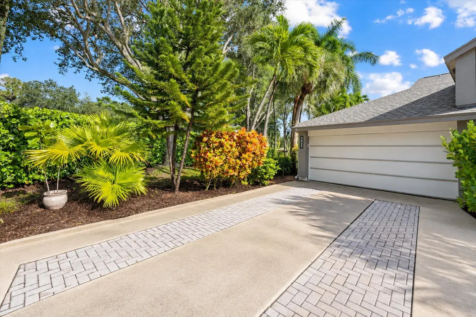 4 bedroom 3 bath Residential for sale at 2402 Landings Boulevard, FL 33413