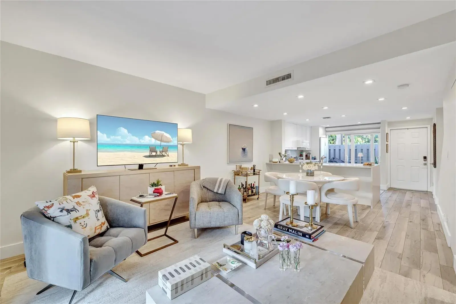 2 bedroom 1 bath Residential Lease for rent at 1991 NE 15th Avenue, Fort Lauderdale FL 33305