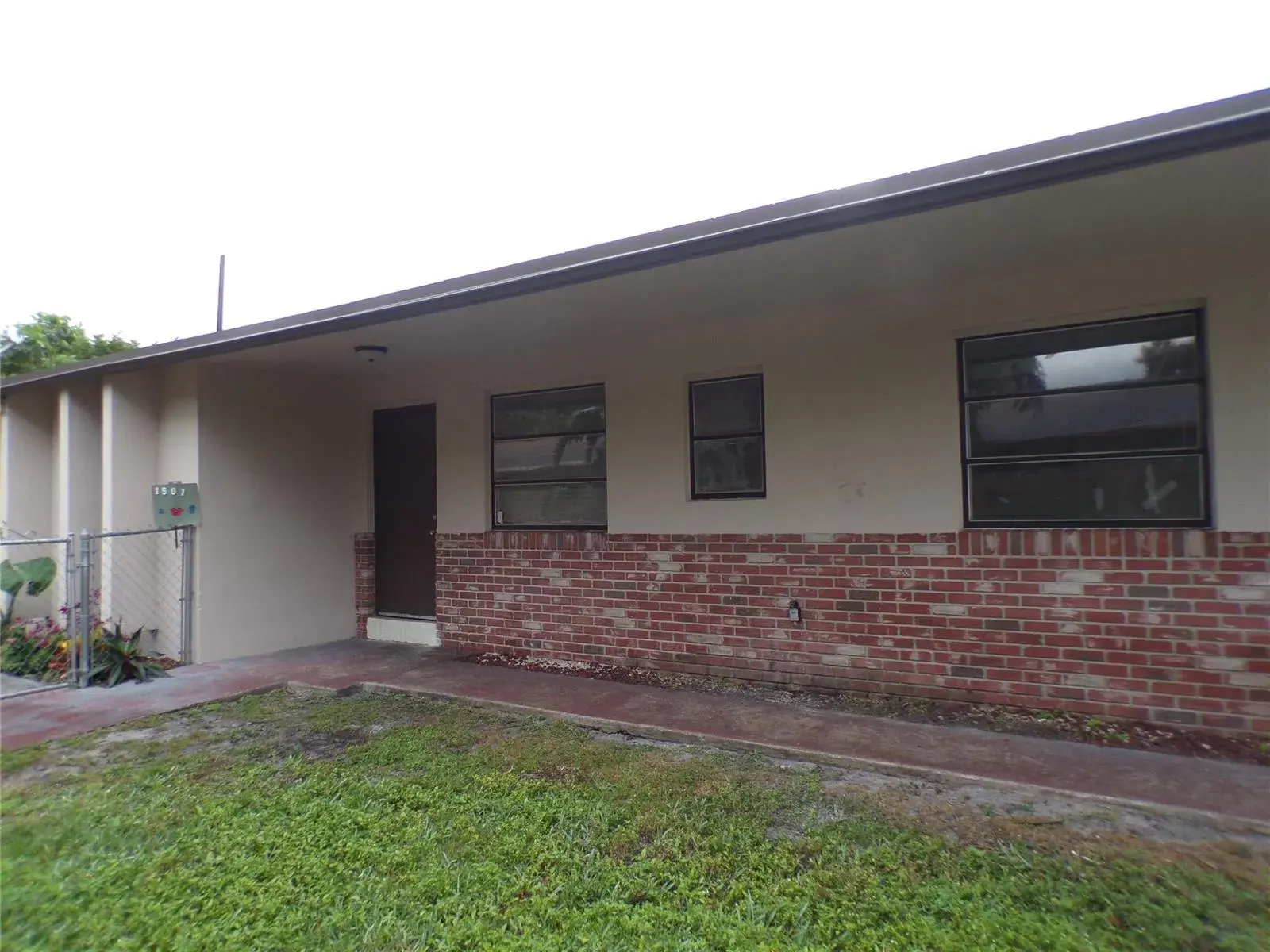 2 bedroom 1 bath Residential Lease for rent at 1505 N 57th Terrace, Hollywood FL 33021