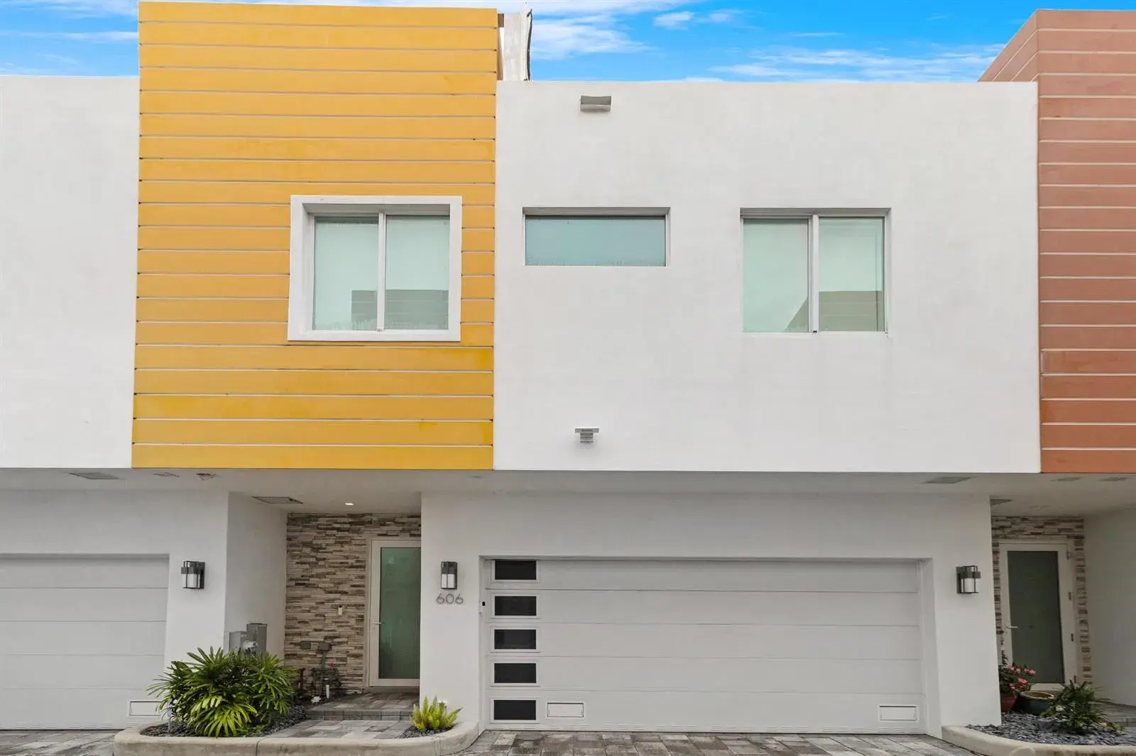 606 NE 8TH Avenue, Fort Lauderdale FL 33304