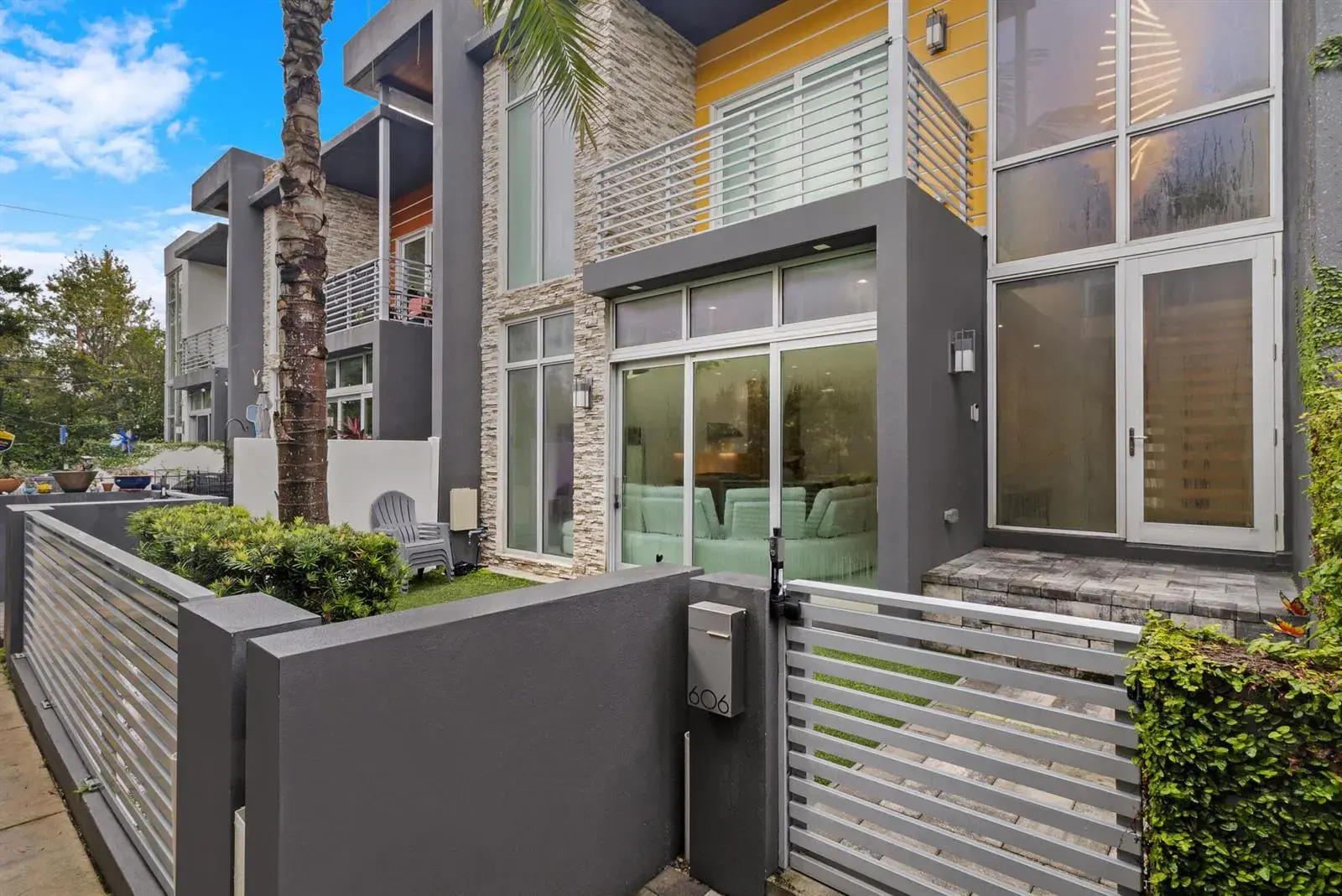 606 NE 8TH Avenue, Fort Lauderdale FL 33304