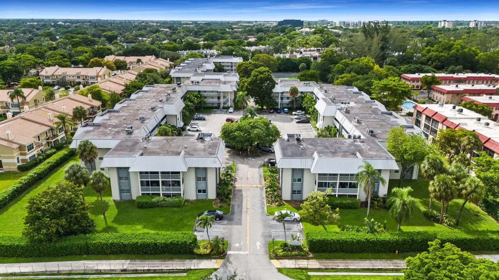 2 bedroom 2 bath Residential for sale at 3000 Riverside Drive # 1, Coral Springs FL 33065
