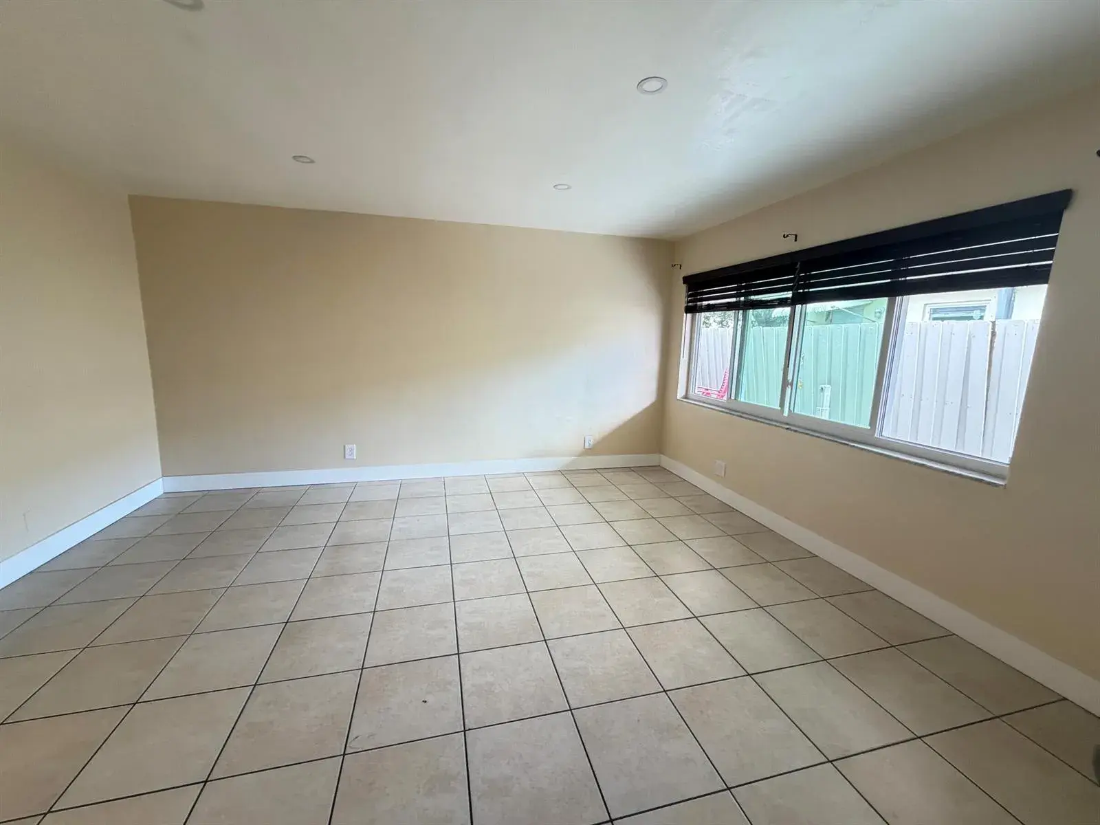 905 SE 15TH Street # 2, Fort Lauderdale FL 33316