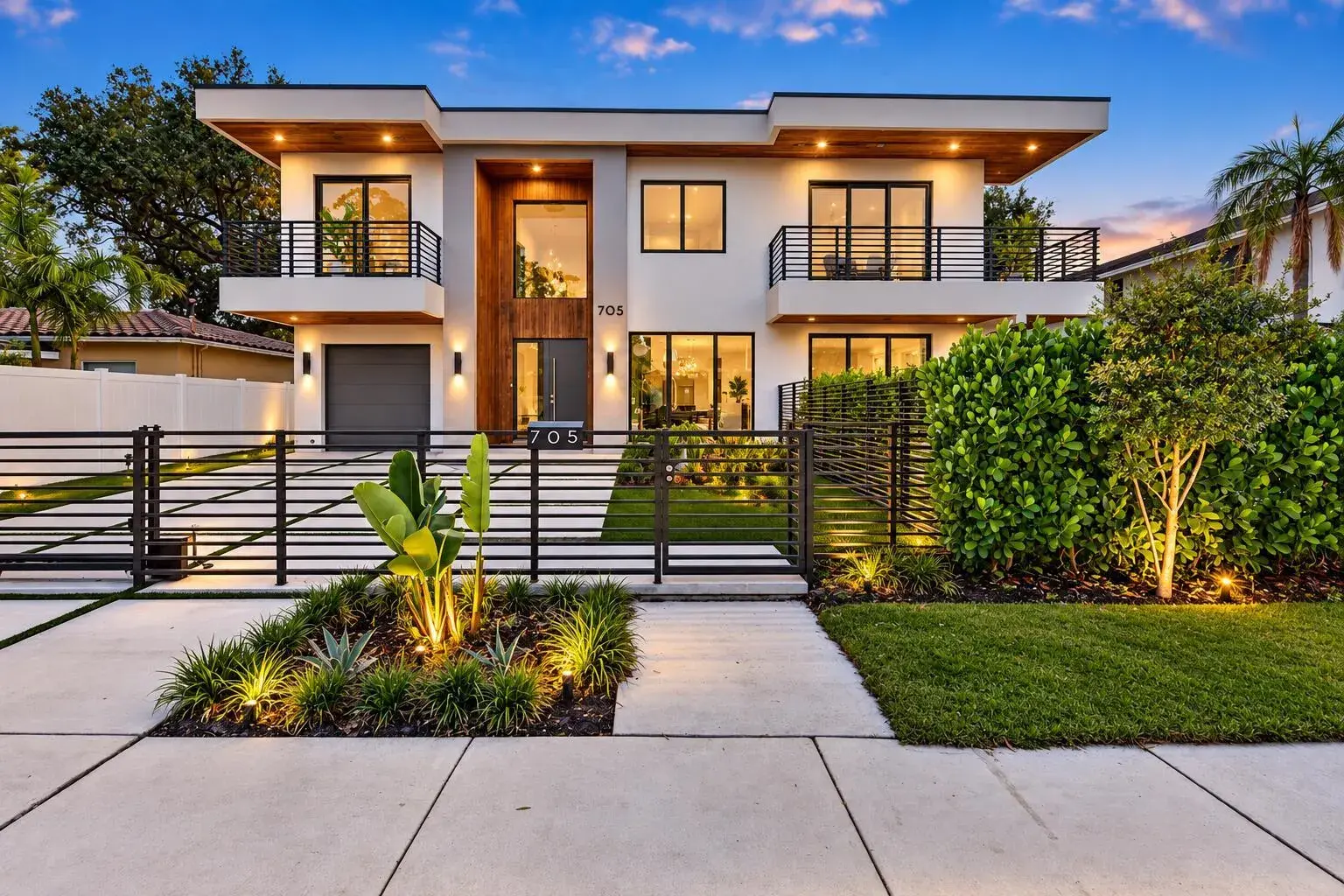 3 bedroom 3 bath Residential for sale at 705 SW 8TH Terrace, Fort Lauderdale FL 33315