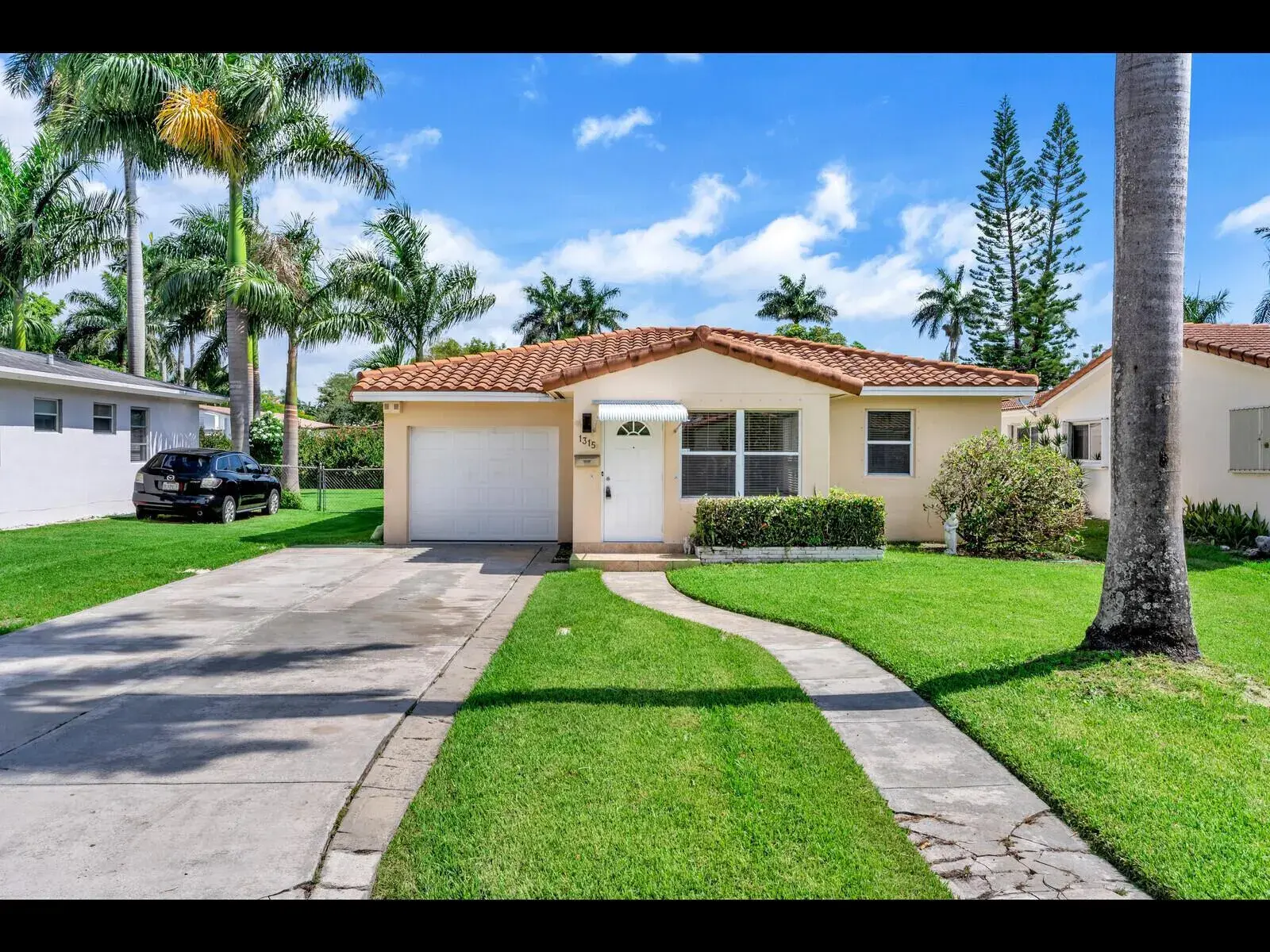 3 bedroom 2 bath Residential Lease for rent at 1315 Buchanan Street, Hollywood FL 33019