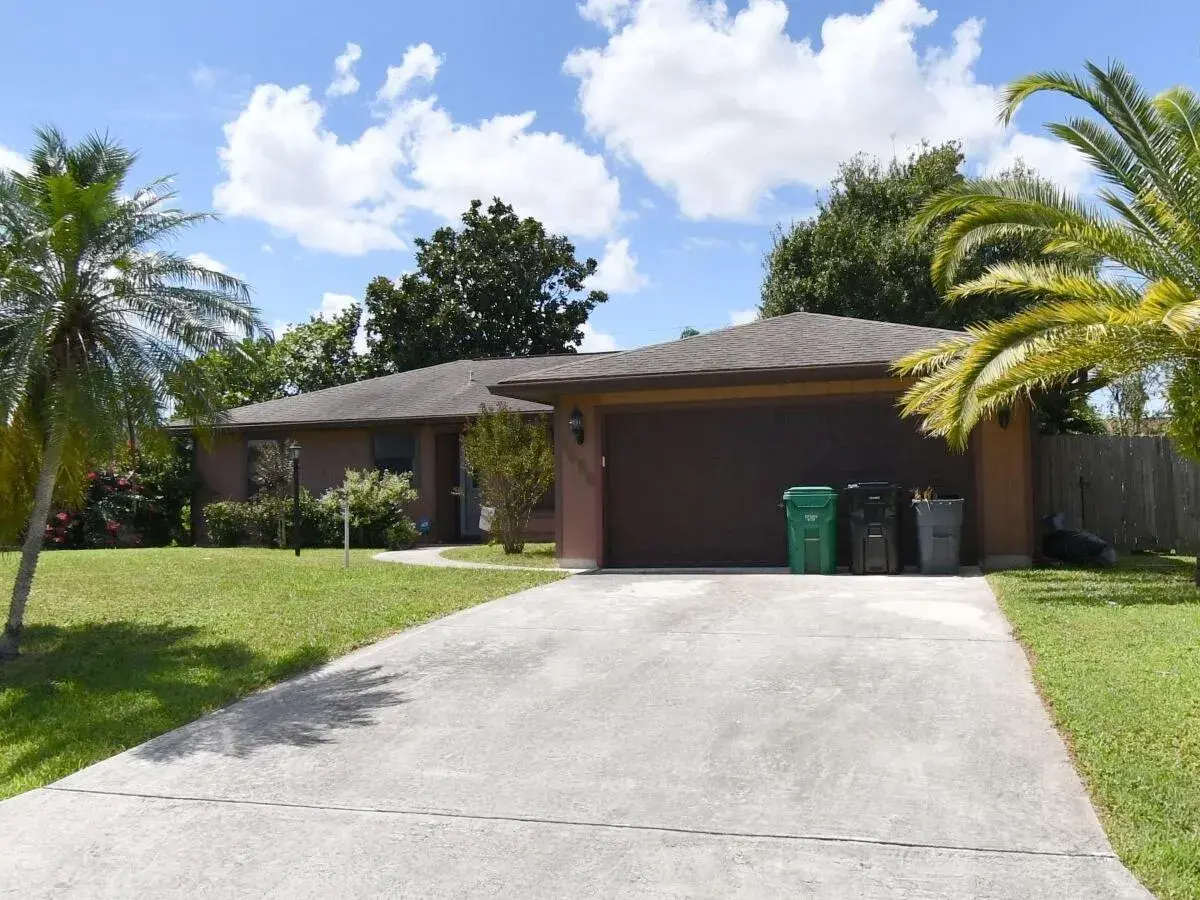 3 bedroom 2 bath Residential for sale at 1656 SW NORMAN Lane, Port St. Lucie FL 34984