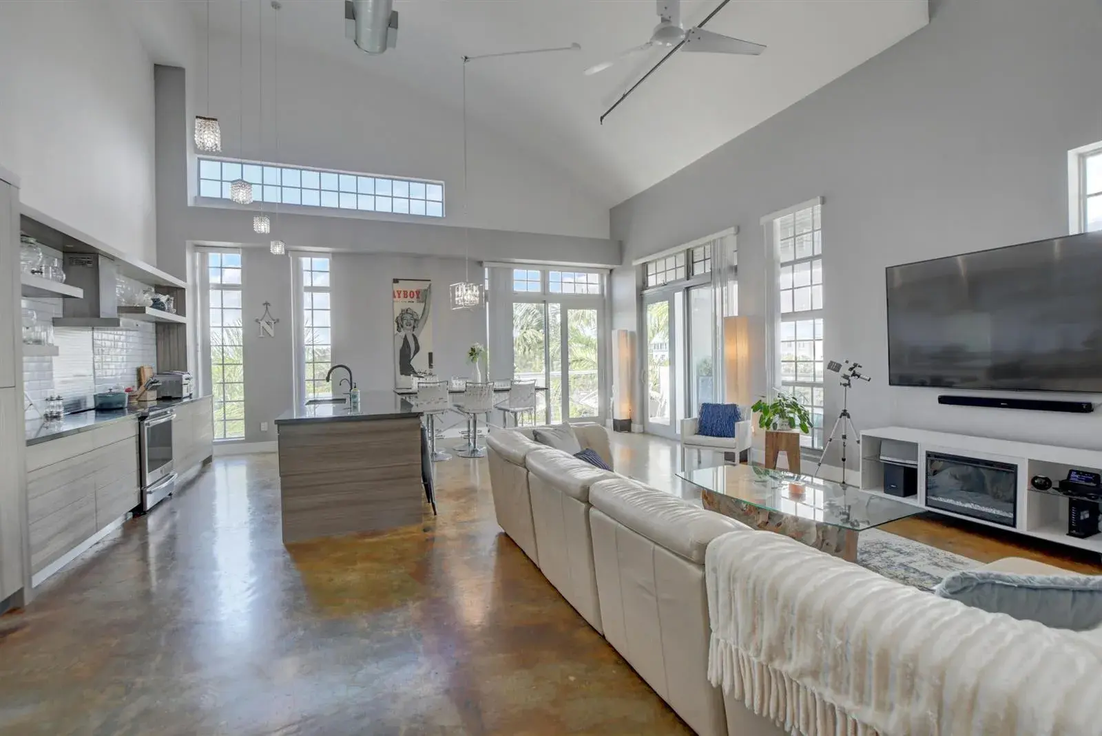 185 NE 4TH Avenue # 301, Delray Beach FL 33483