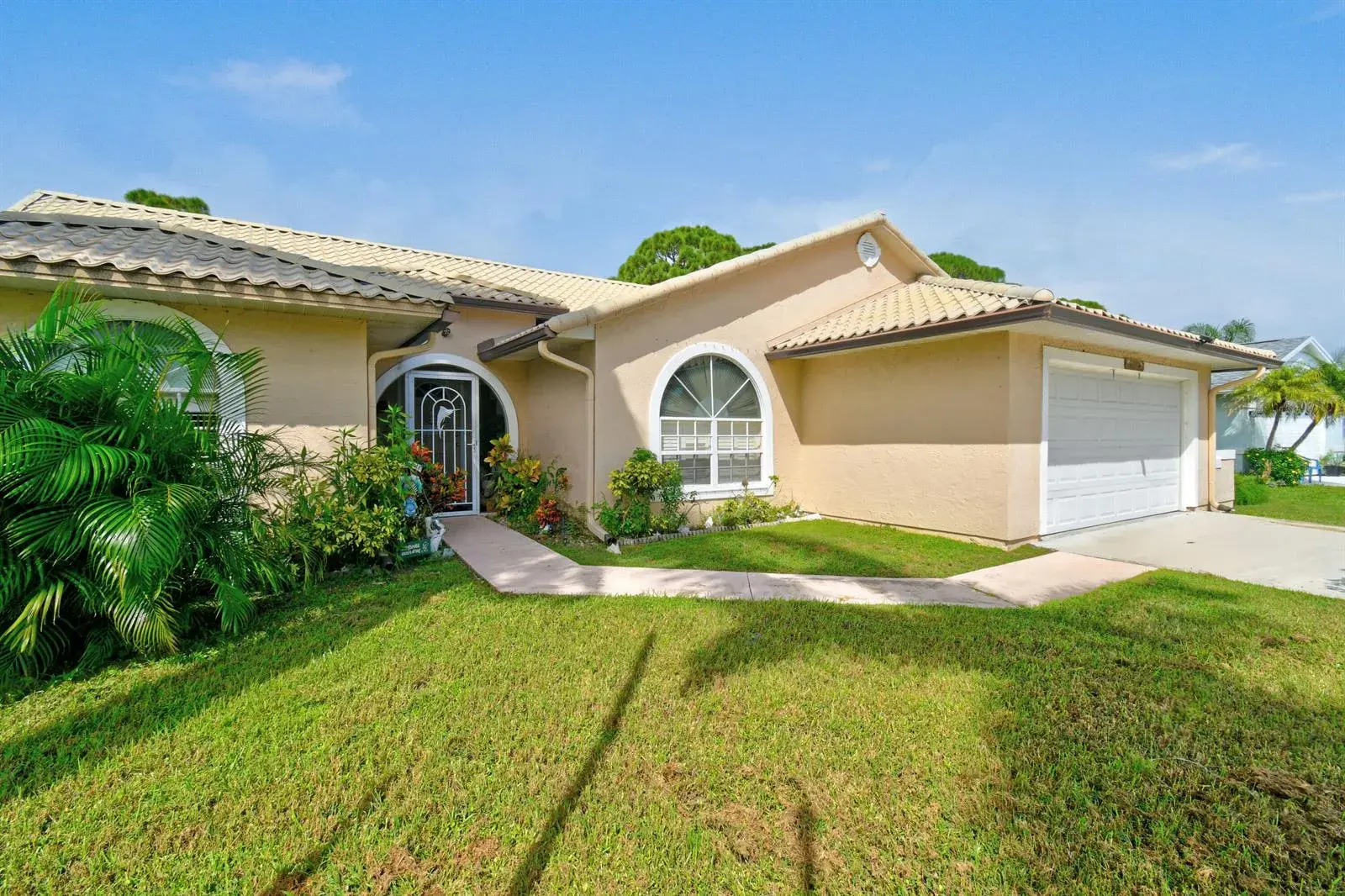 3 bedroom 2 bath Residential for sale at 1758 SE DUMA Terrace, Port St. Lucie FL 34952