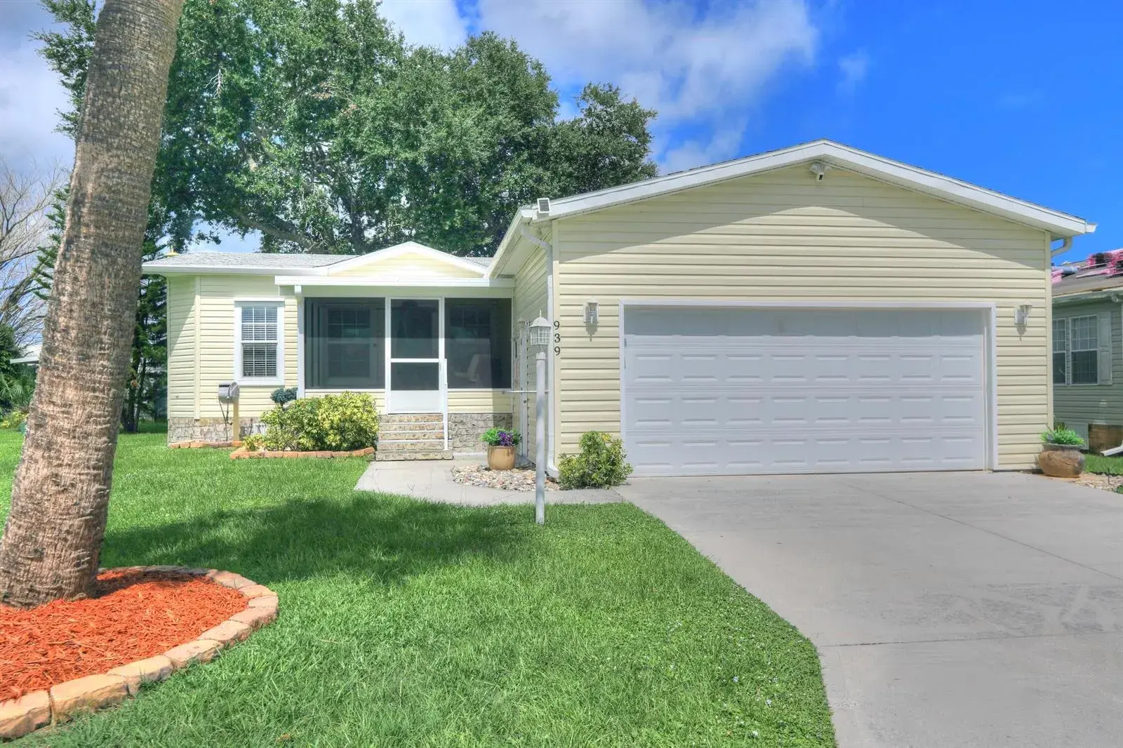 3 bedroom 2 bath Residential for sale at 939 PECAN Circle, Barefoot Bay FL 32976