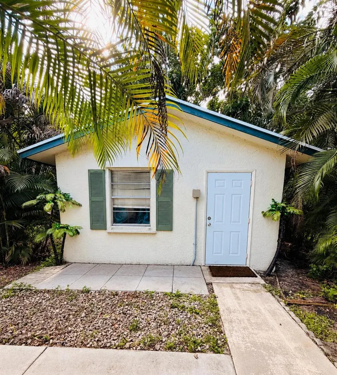 1209 NW 8TH Street, Boynton Beach FL 33426