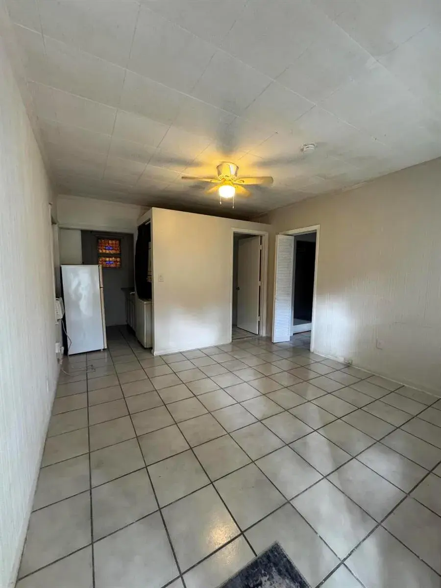 1 bedroom 1 bath Residential Lease for rent at 1217 SE 1ST Street, Fort Lauderdale FL 33301