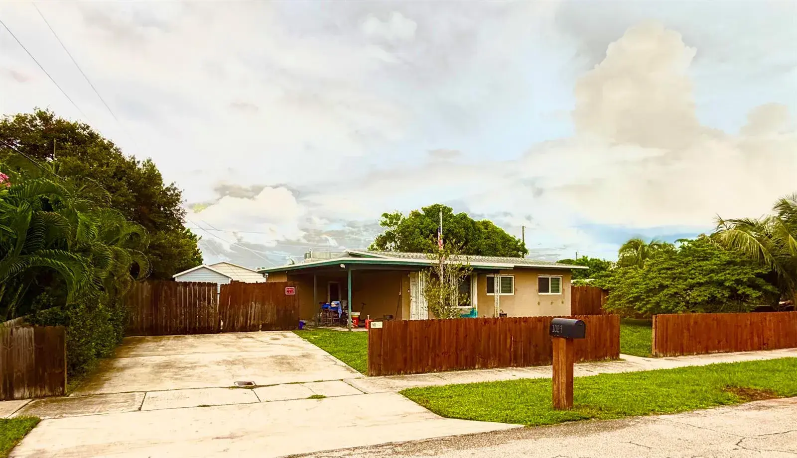 3 bedroom 1 bath Residential for sale at 1014 S 9th Street S, Lantana FL 33462