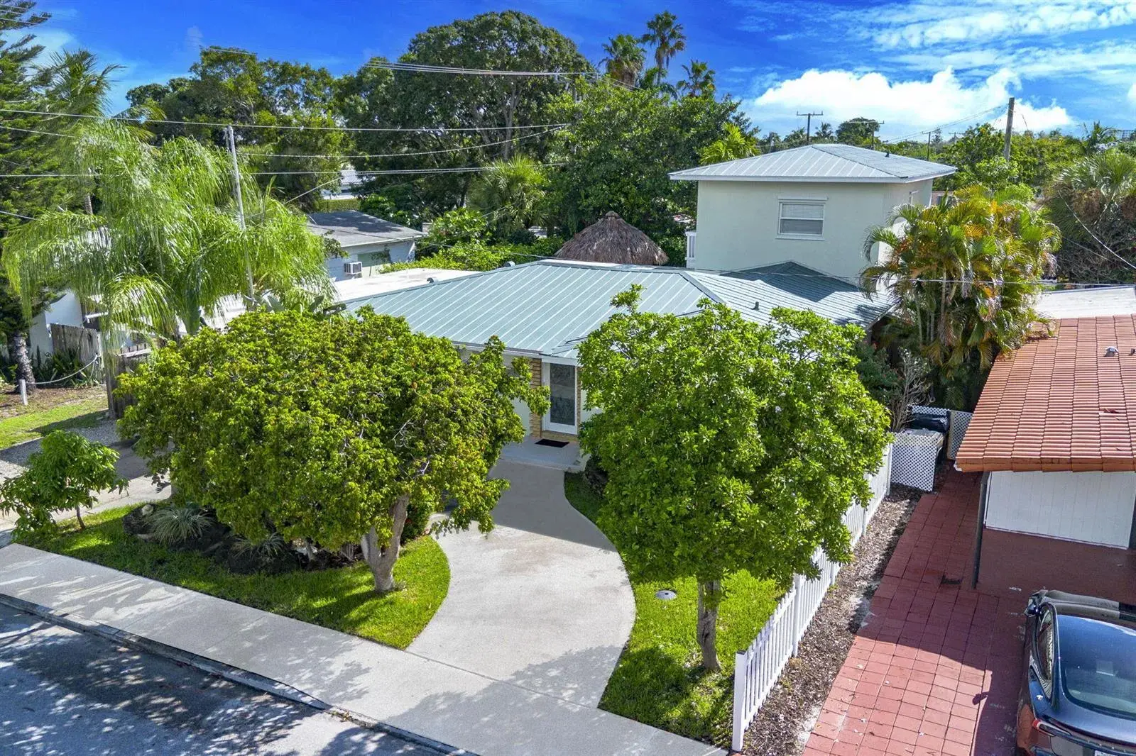 4 bedroom 3 bath Residential for sale at 1808 N M Street, FL 33460