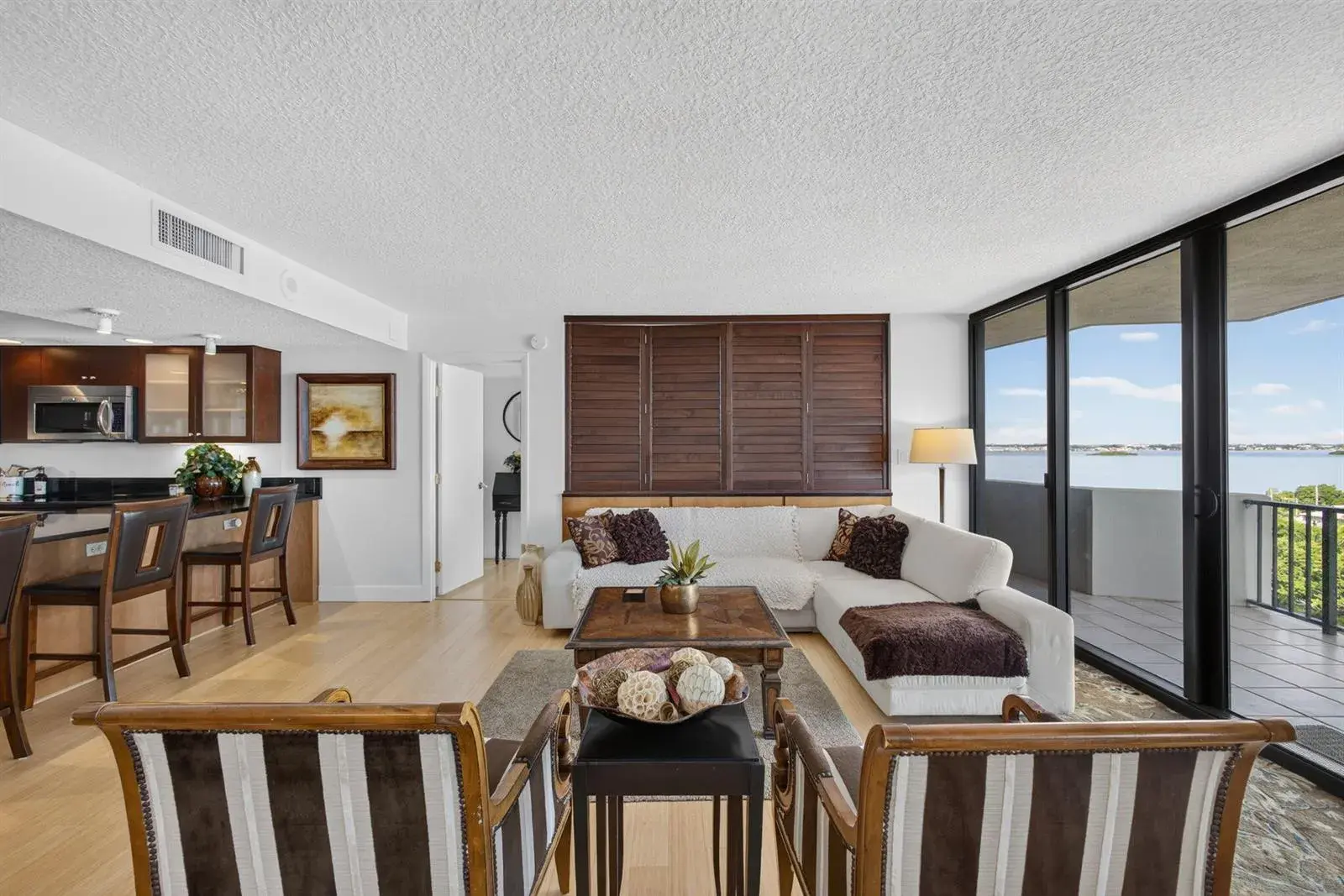 4200 N Ocean Drive # 905, Riviera Beach FL 33404