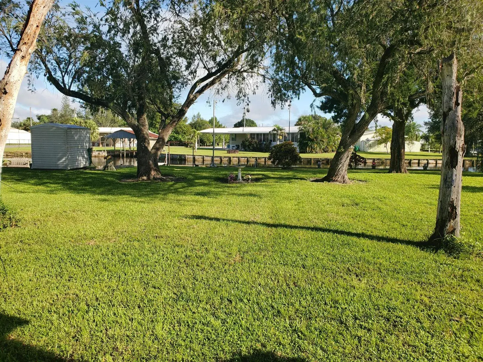 1122 Azalea Avenue, Moore Haven FL 33471