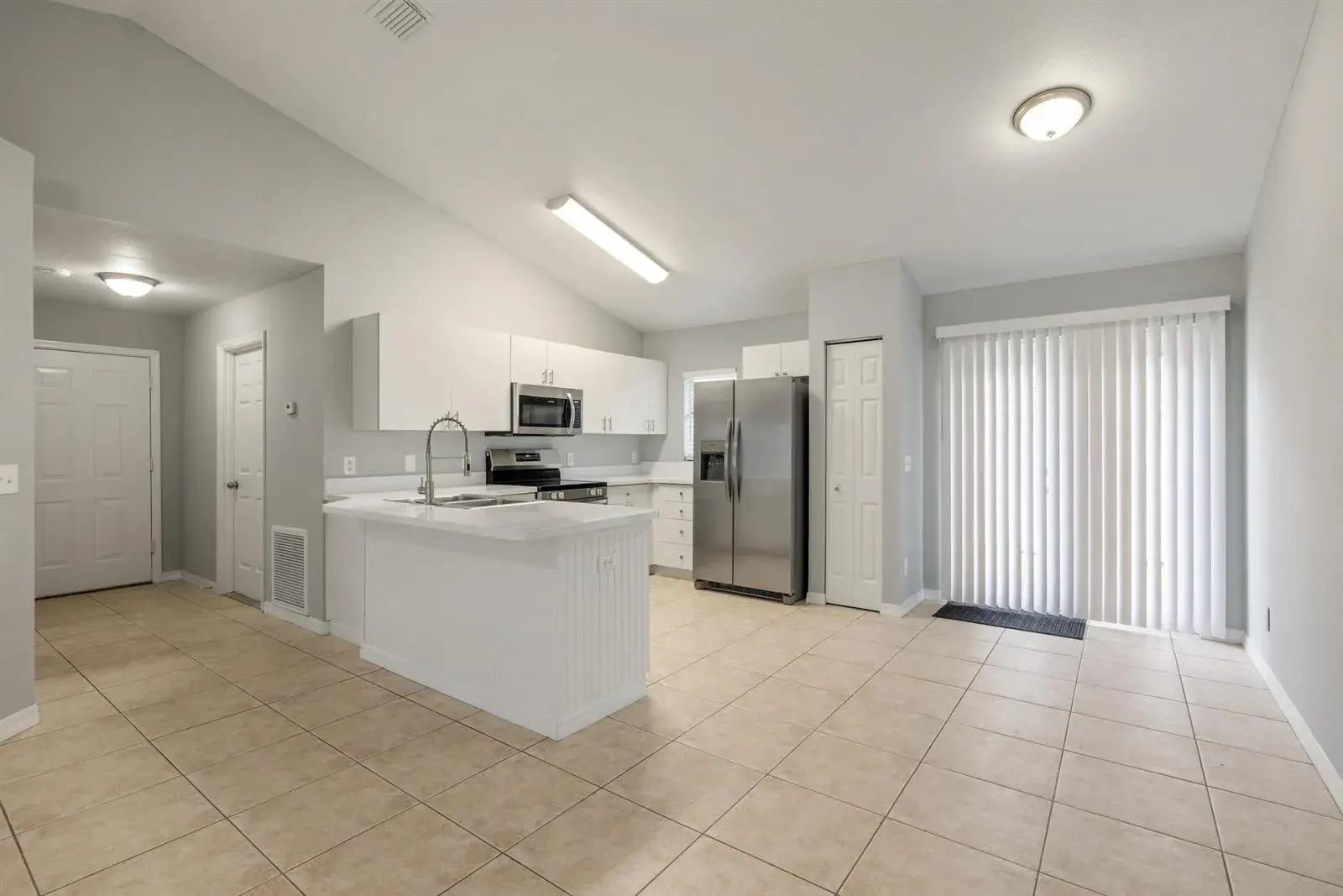 241 12TH Street SW, Vero Beach FL 32962