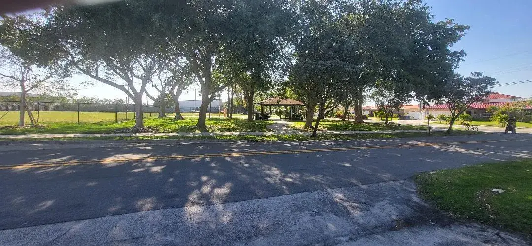 5240 NE 14TH Way # 4, Fort Lauderdale FL 33334