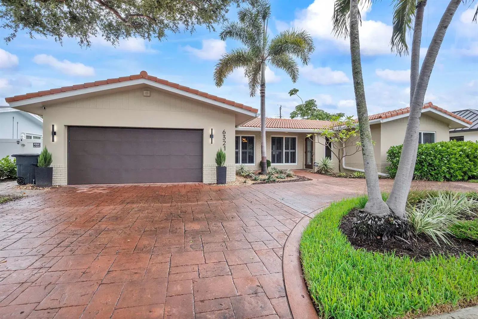 3 bedroom 2 bath Residential for sale at 6321 NE 22ND Avenue, Fort Lauderdale FL 33308