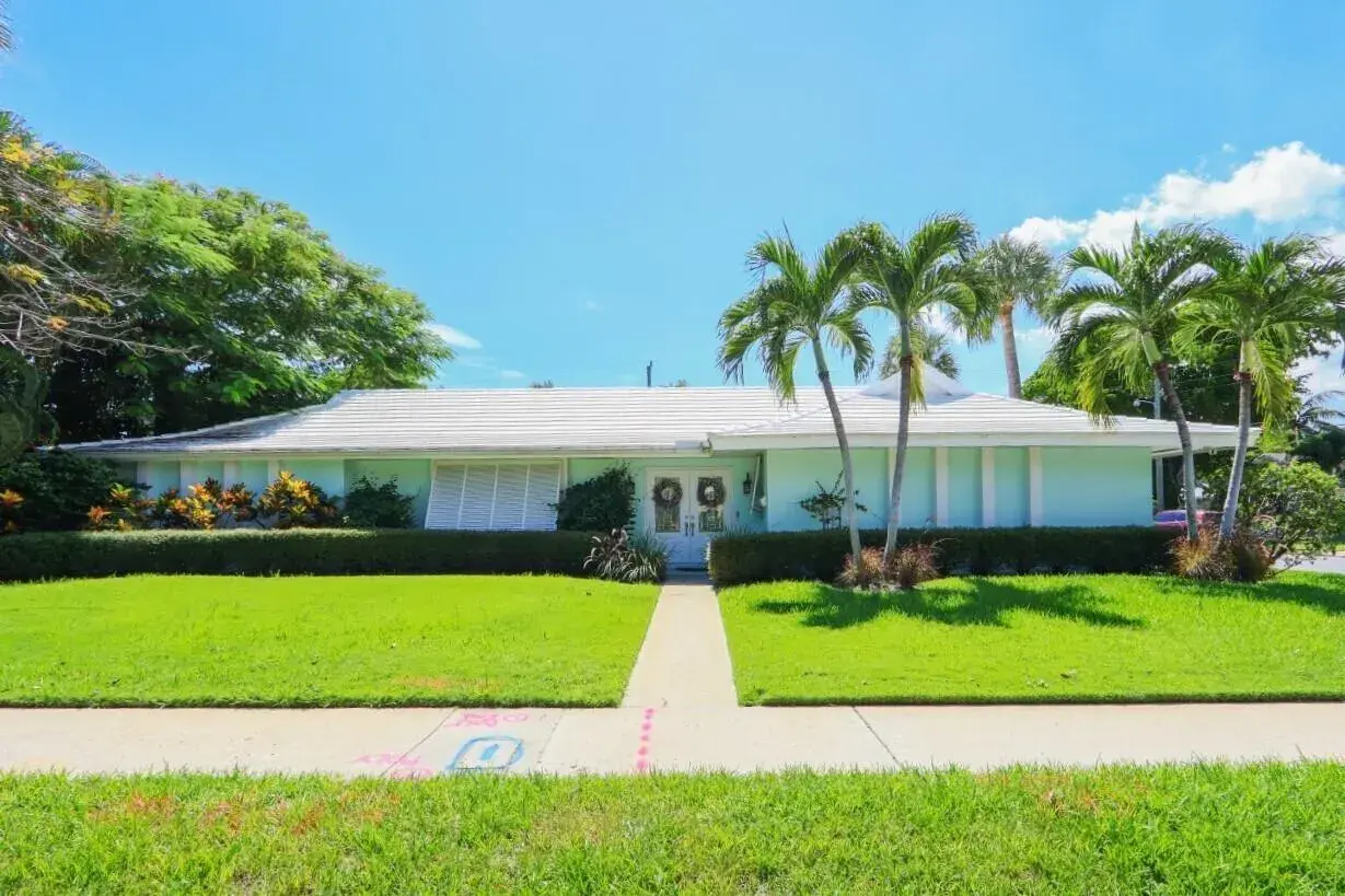 3 bedroom 2 bath Residential for sale at 222 33RD Street, West Palm Beach FL 33407