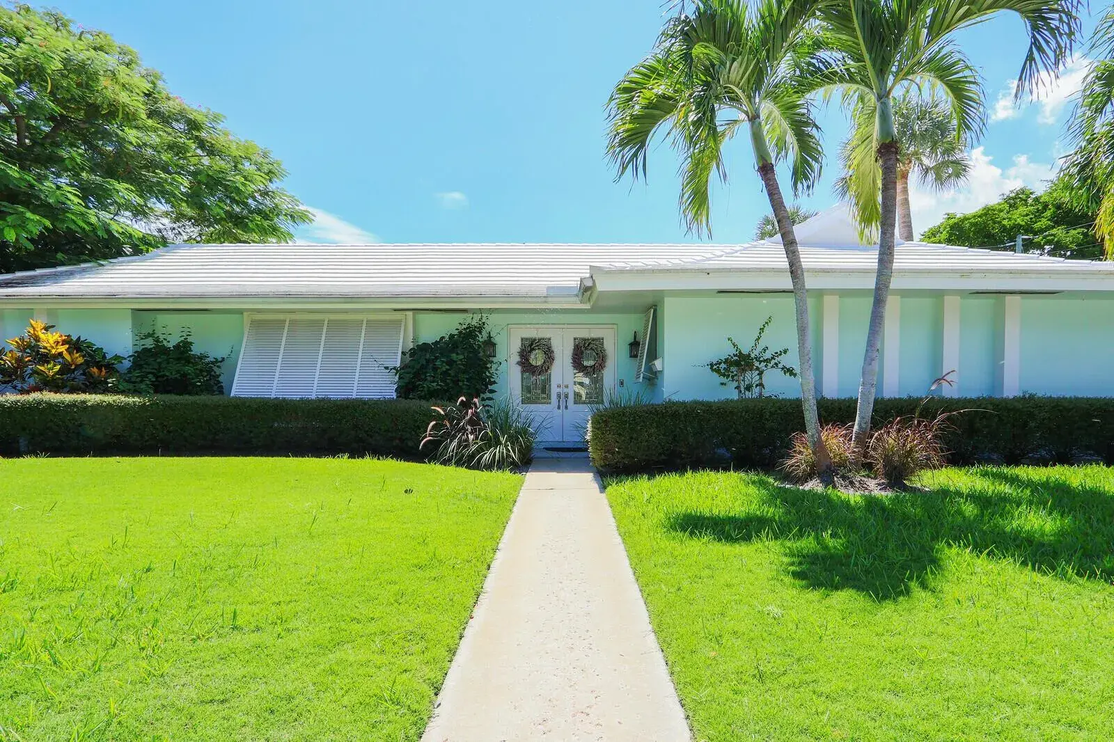 222 33RD Street, West Palm Beach FL 33407