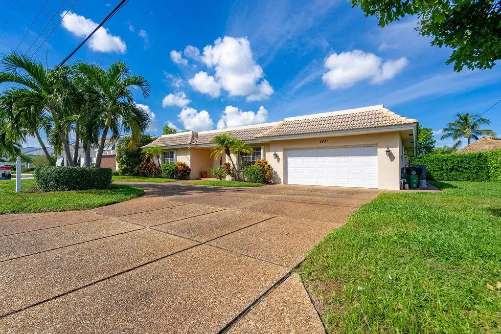 4471 NE 25TH Avenue, Lighthouse Point FL 33064