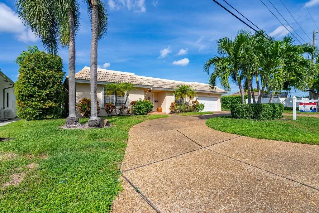 4471 NE 25TH Avenue, Lighthouse Point FL 33064
