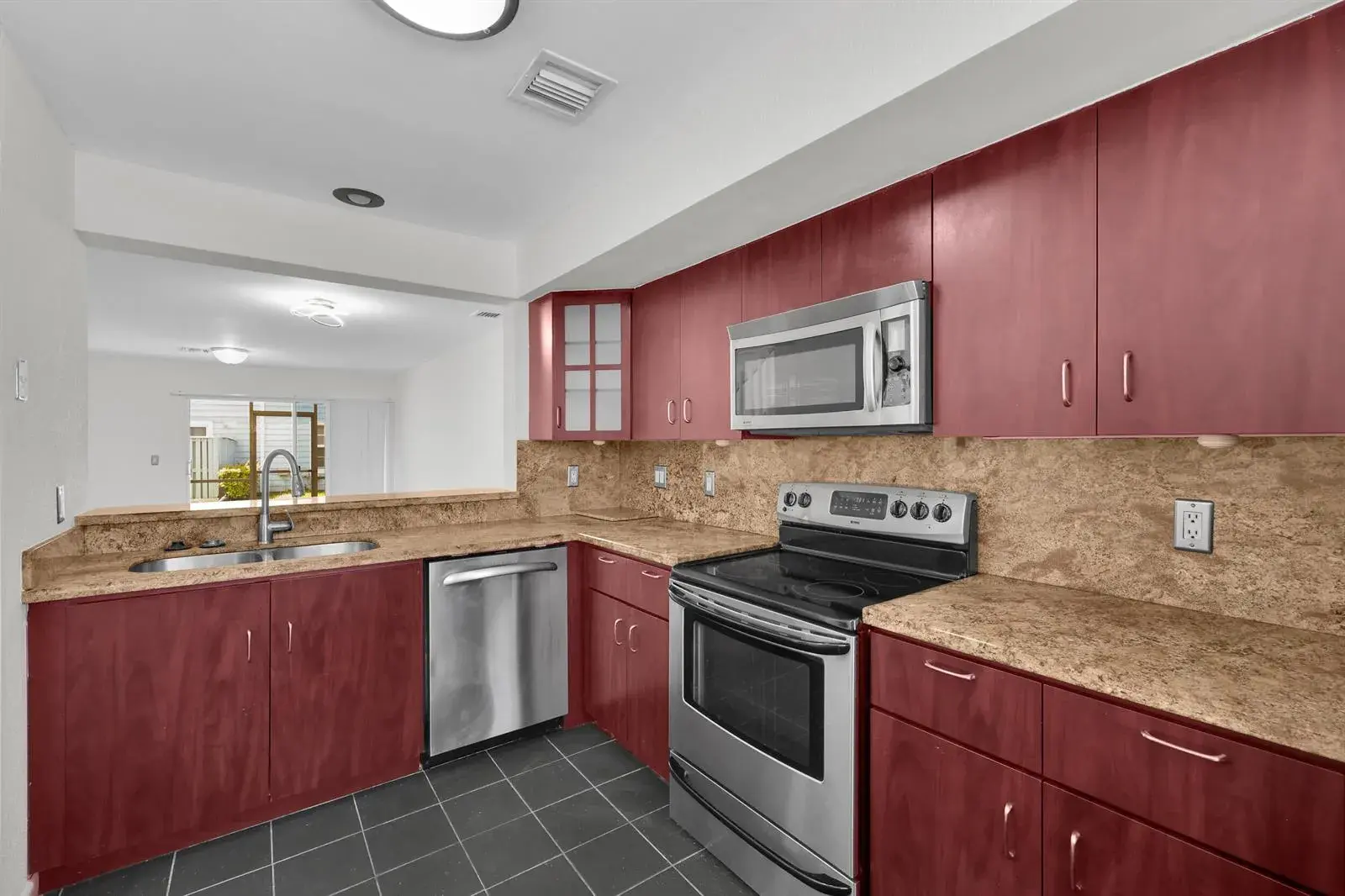 2 bedroom 2 bath Residential for sale at 2164 CHAMPIONS Way, North Lauderdale FL 33068