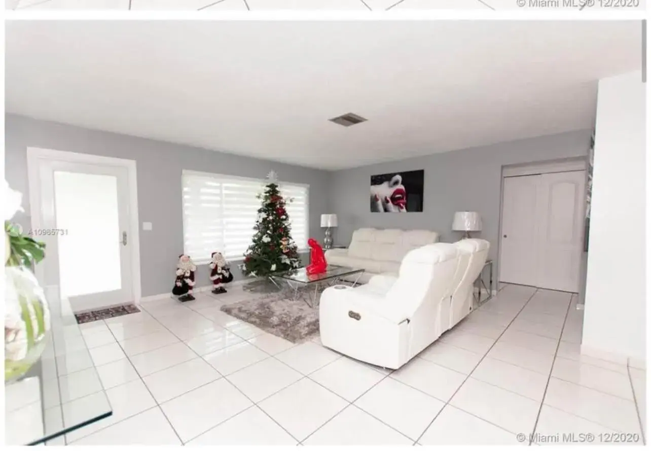 4 bedroom 2 bath Residential Lease for rent at 2334 N 59TH Terrace, Hollywood FL 33021