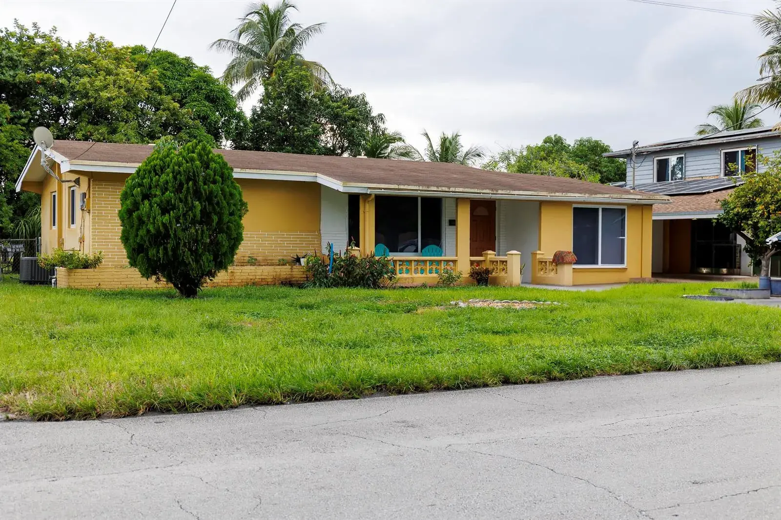 3 bedroom 2 bath Residential for sale at 7654 GRANADA Boulevard, Miramar FL 33023