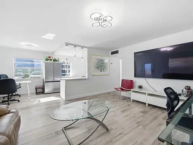 193 Burgundy E, Delray Beach FL 33484