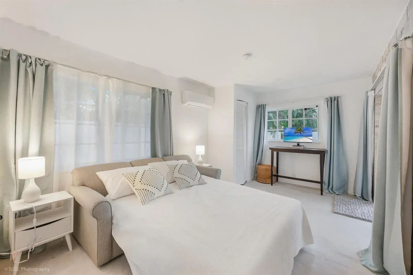1311 Pierce Street, Hollywood FL 33019