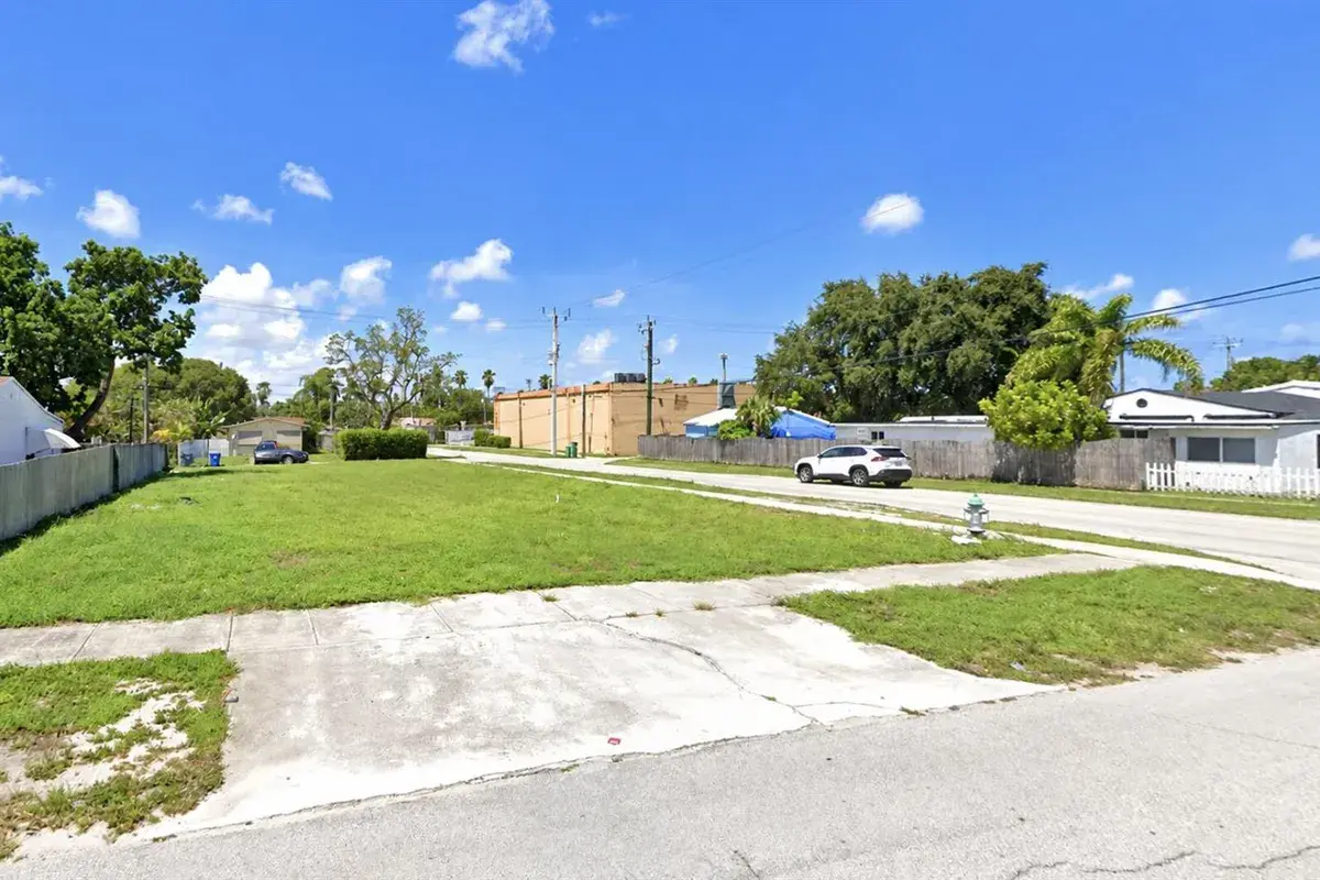 2403 LIBERTY Street, Hollywood FL 33020