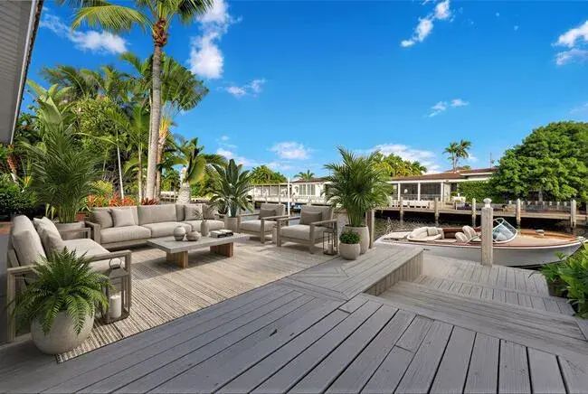 3 bedroom 2 bath Residential for sale at 2142 NE 17th Avenue, Wilton Manors FL 33305