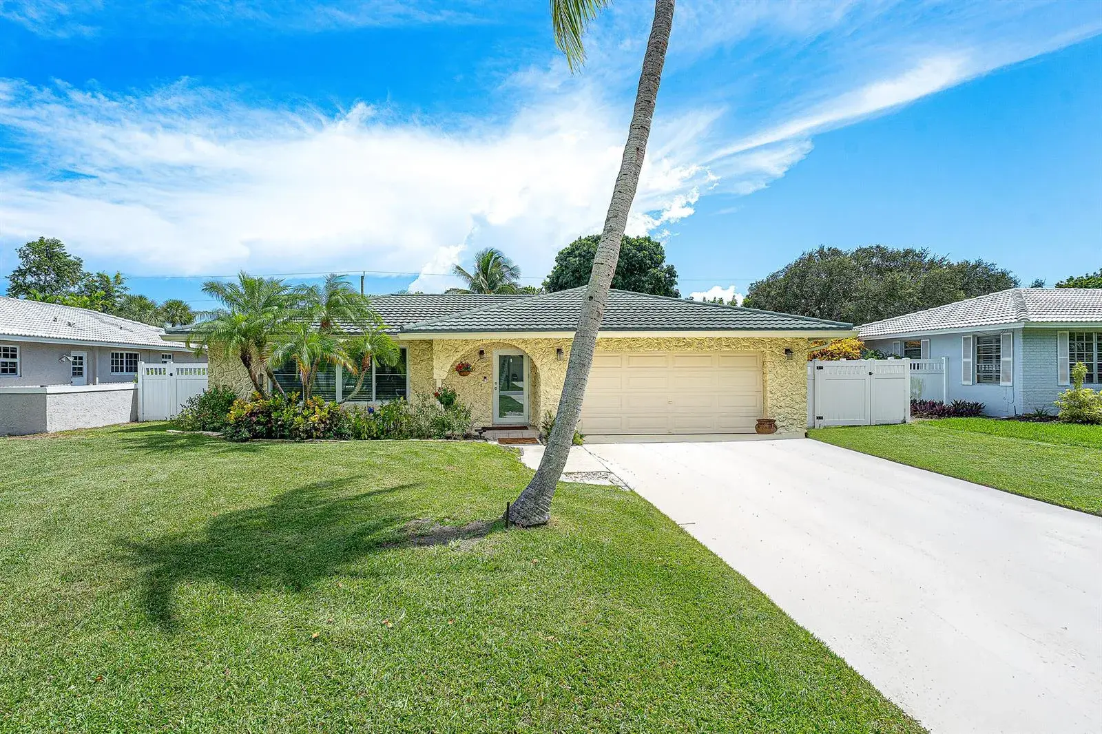 3 bedroom 2 bath Residential for sale at 4520 NW 5TH Avenue, Boca Raton FL 33431