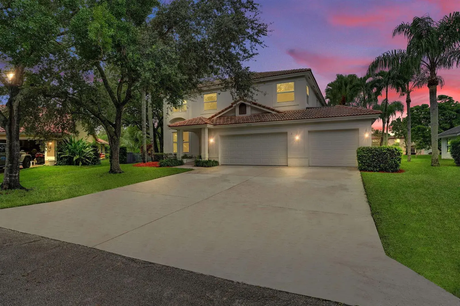 4 bedroom 3 bath Residential for sale at 6200 NW 42nd Court, Coral Springs FL 33067