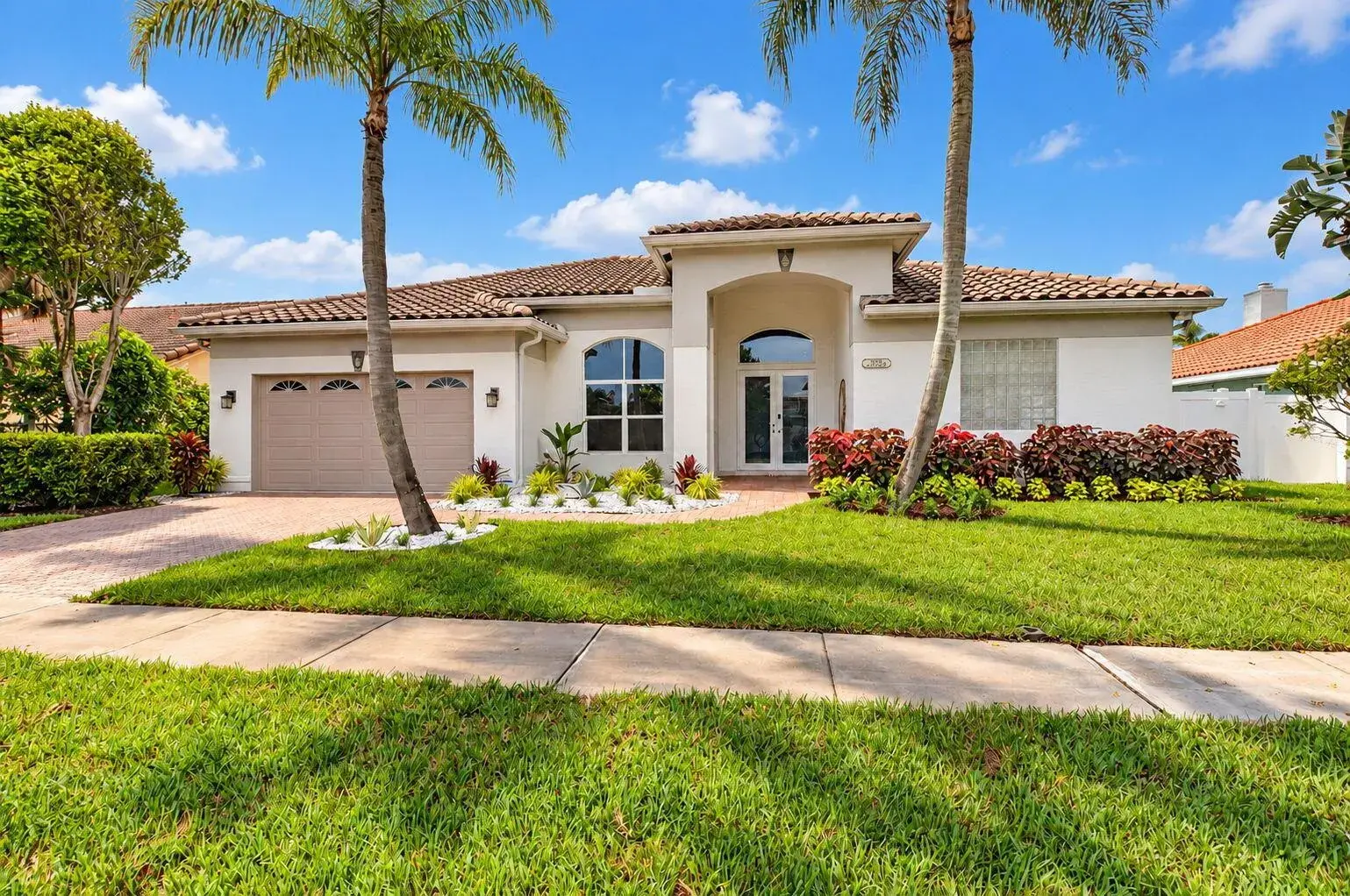 4 bedroom 3 bath Residential for sale at 23329 LAGO MAR Circle, Boca Raton FL 33433
