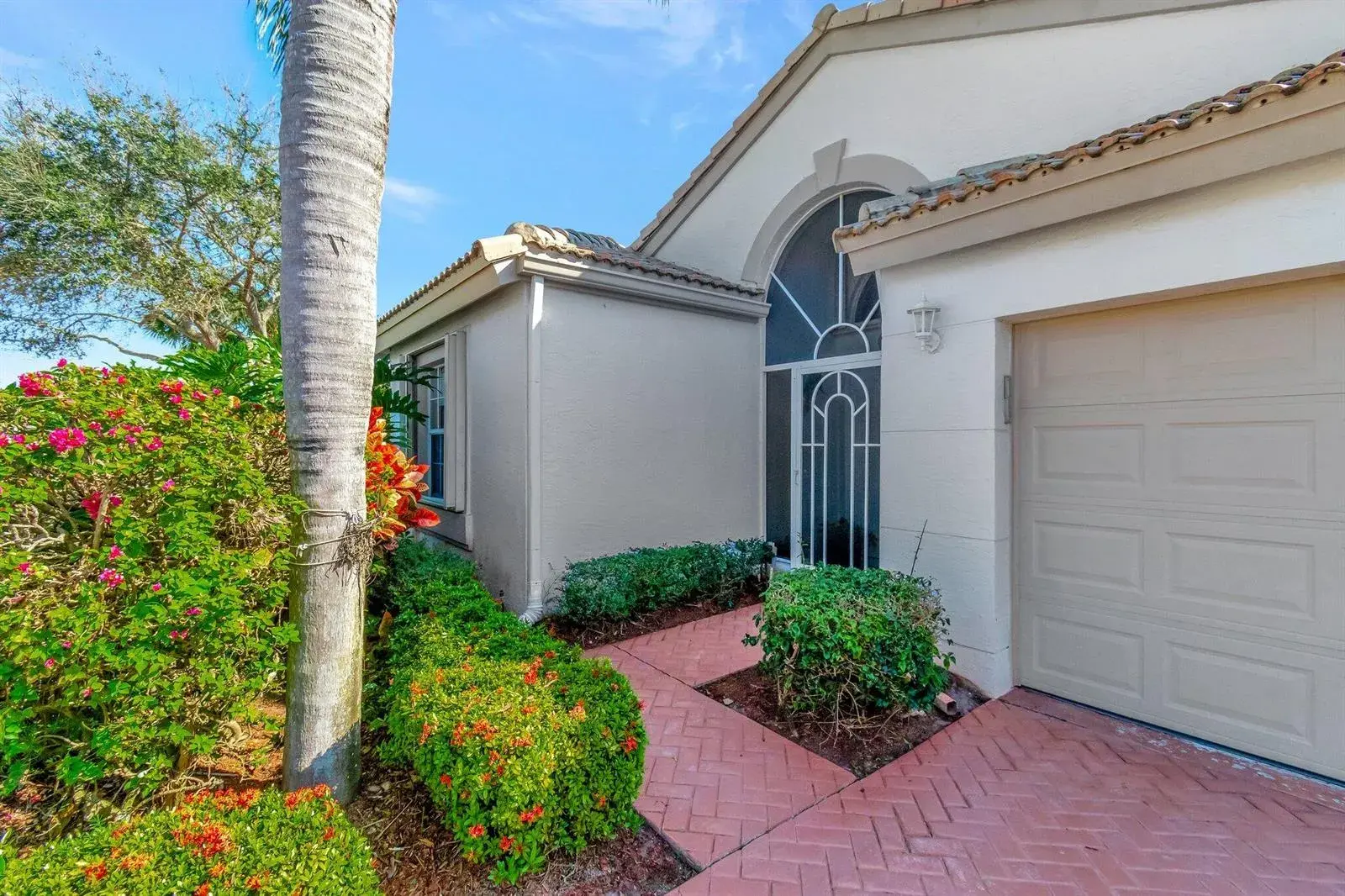 5670 Swaying Palm Lane, Boynton Beach FL 33437