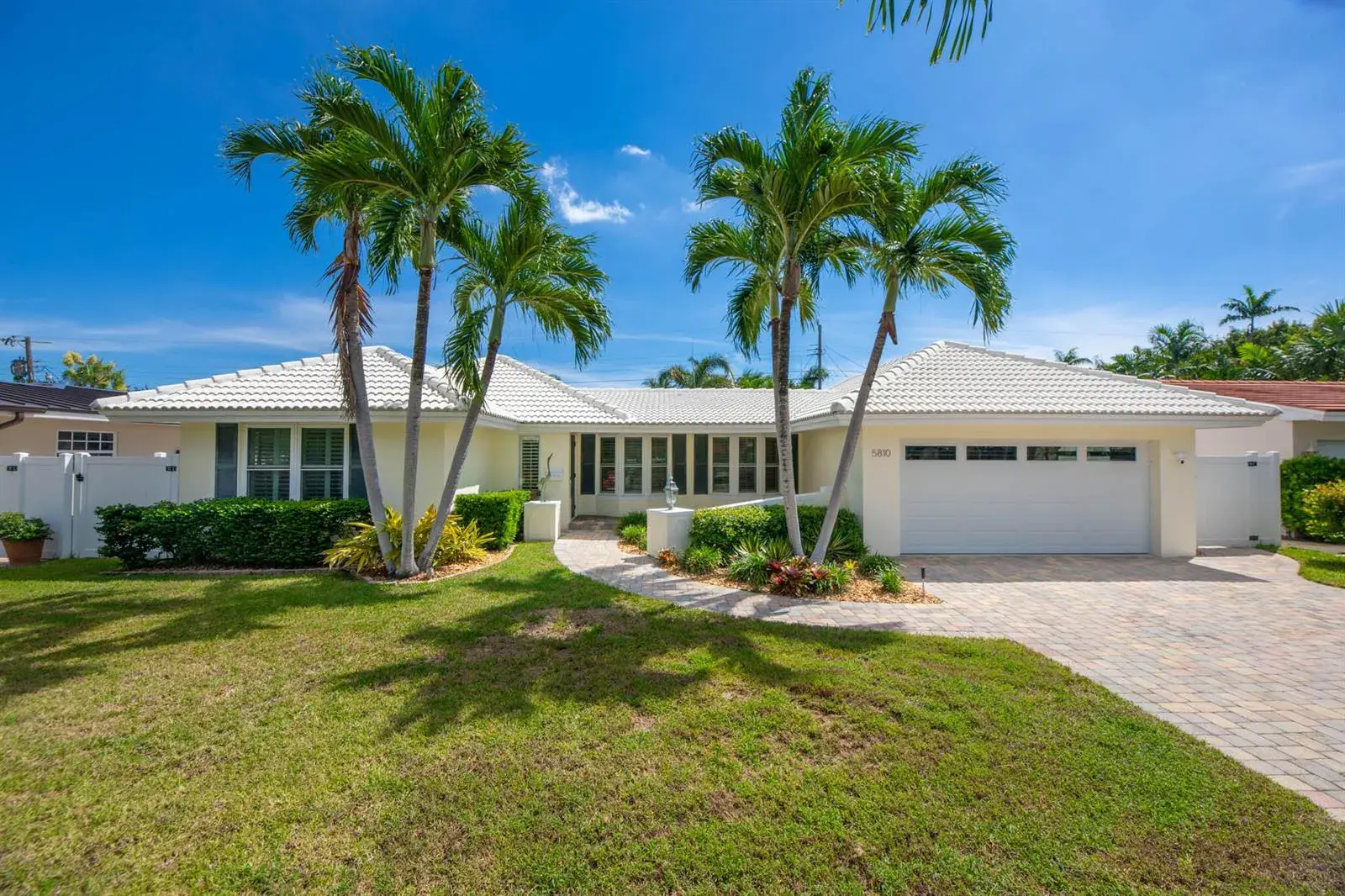 3 bedroom 2 bath Residential for sale at 5810 NE 21st Avenue, Fort Lauderdale FL 33308